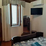 فندق مبيت وإفطار Casale Battaglini كاستيلنووفو تْشيلينتو