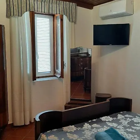 לינה וארוחת בוקר Casale Battaglini Castelnuovo Cilento